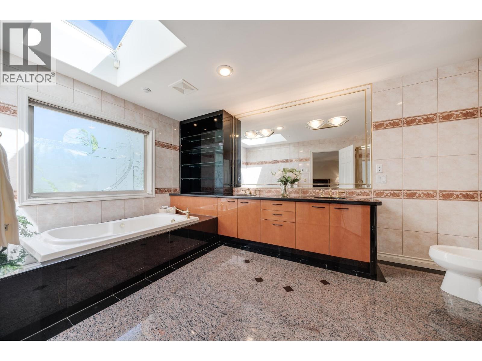 7088 Wiltshire Street, Vancouver, British Columbia  V6P 5H5 - Photo 23 - R3102426