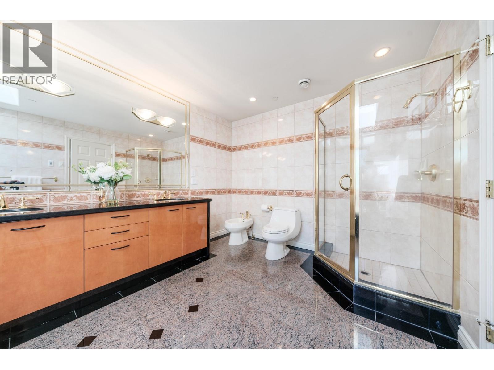 7088 Wiltshire Street, Vancouver, British Columbia  V6P 5H5 - Photo 24 - R3102426