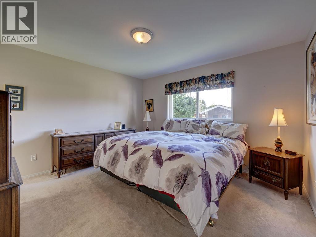 5621 Nickerson Road, Sechelt, British Columbia  V7Z 0M6 - Photo 15 - R3102446