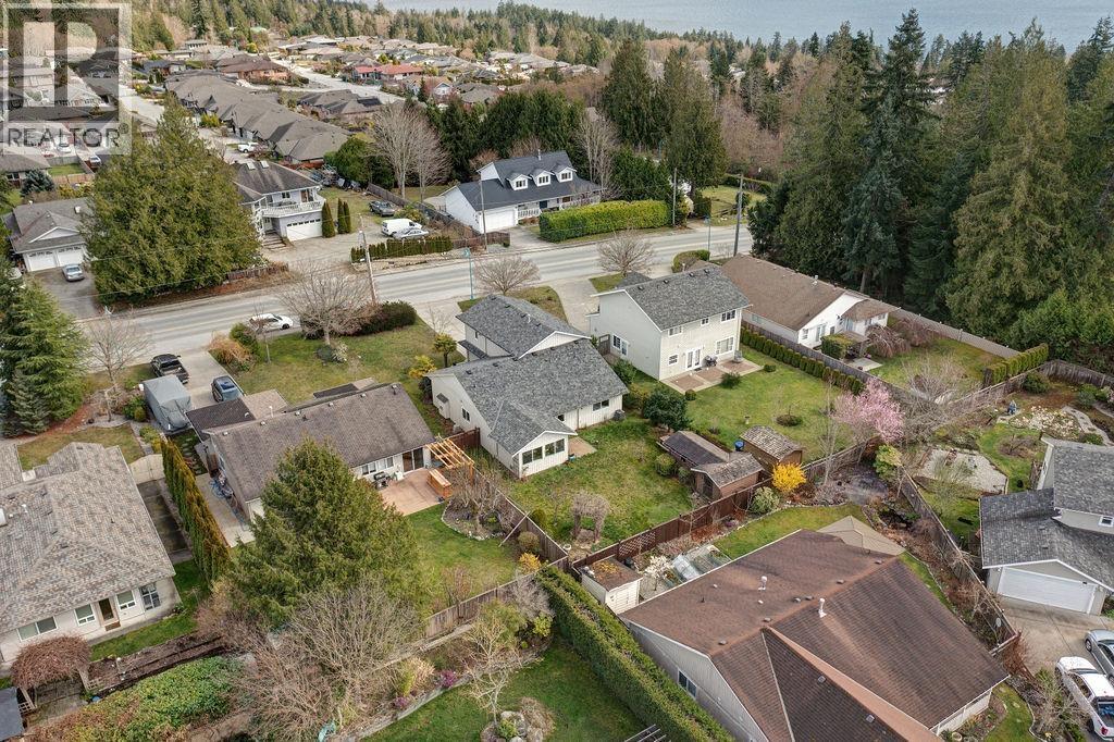 5621 Nickerson Road, Sechelt, British Columbia  V7Z 0M6 - Photo 29 - R3102446