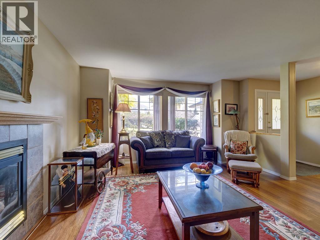 5621 Nickerson Road, Sechelt, British Columbia  V7Z 0M6 - Photo 7 - R3102446