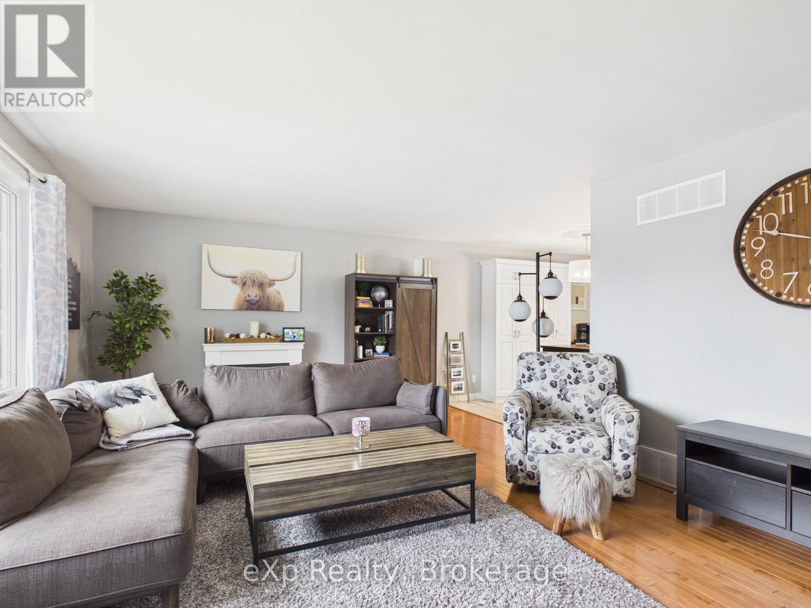 1 Centennial Drive, Brockton, Ontario  N0G 2V0 - Photo 11 - X12911280