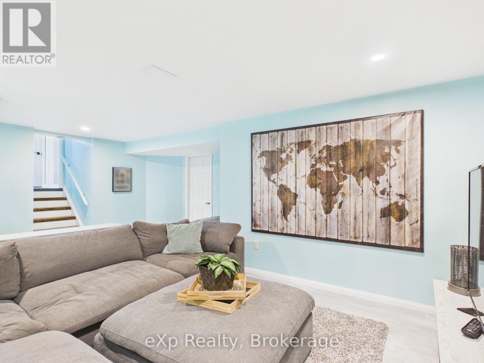 1 Centennial Drive, Brockton, Ontario  N0G 2V0 - Photo 25 - X12911280