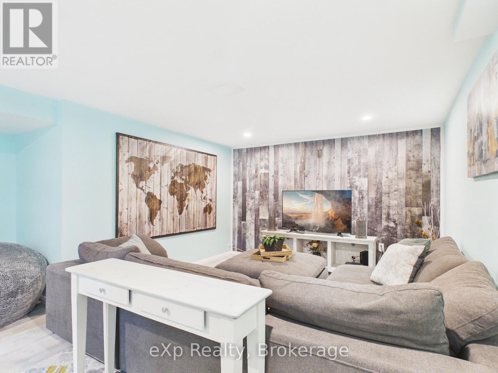 1 Centennial Drive, Brockton, Ontario  N0G 2V0 - Photo 26 - X12911280