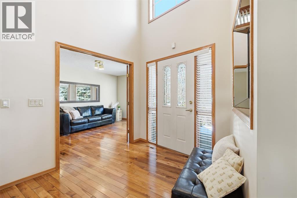 119 Pumpmeadow Place Sw, Calgary, Alberta  T2V 5C9 - Photo 7 - A2293564