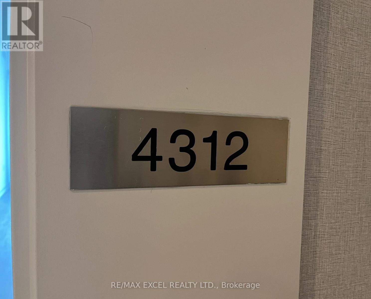 4312 - 55 Cooper Street, Toronto (Waterfront Communities), Ontario  M5E 0G1 - Photo 6 - C12911314