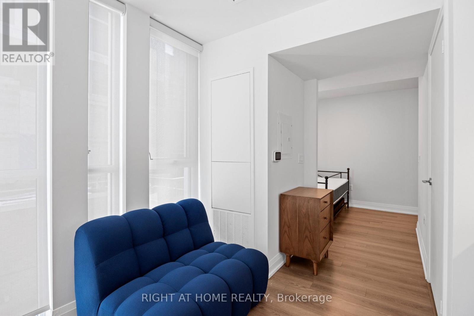 305 - 77 Mutual Street, Toronto (Church-Yonge Corridor), Ontario  M5B 0B9 - Photo 14 - C12911350