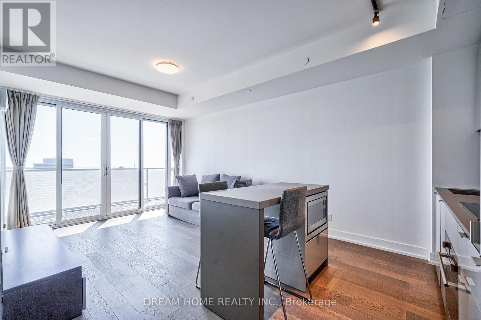 4509 - 7 Grenville Street, Toronto (Bay Street Corridor), Ontario  M4Y 0E9 - Photo 12 - C12911354