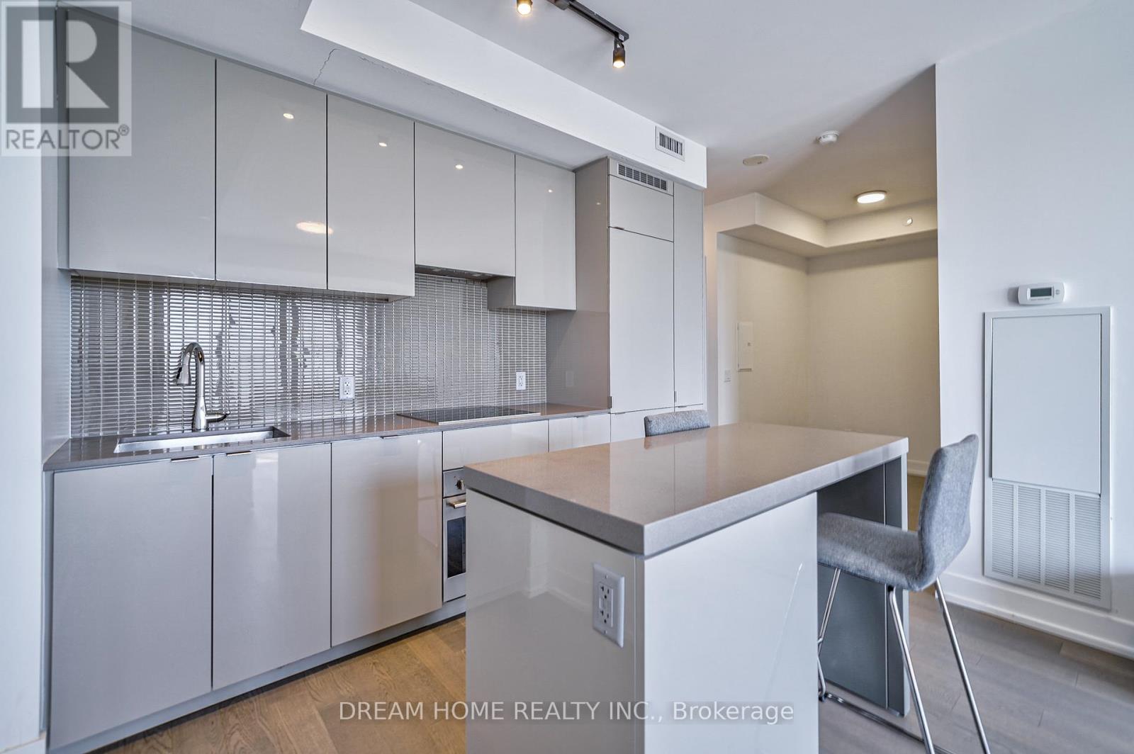 4509 - 7 Grenville Street, Toronto (Bay Street Corridor), Ontario  M4Y 0E9 - Photo 15 - C12911354