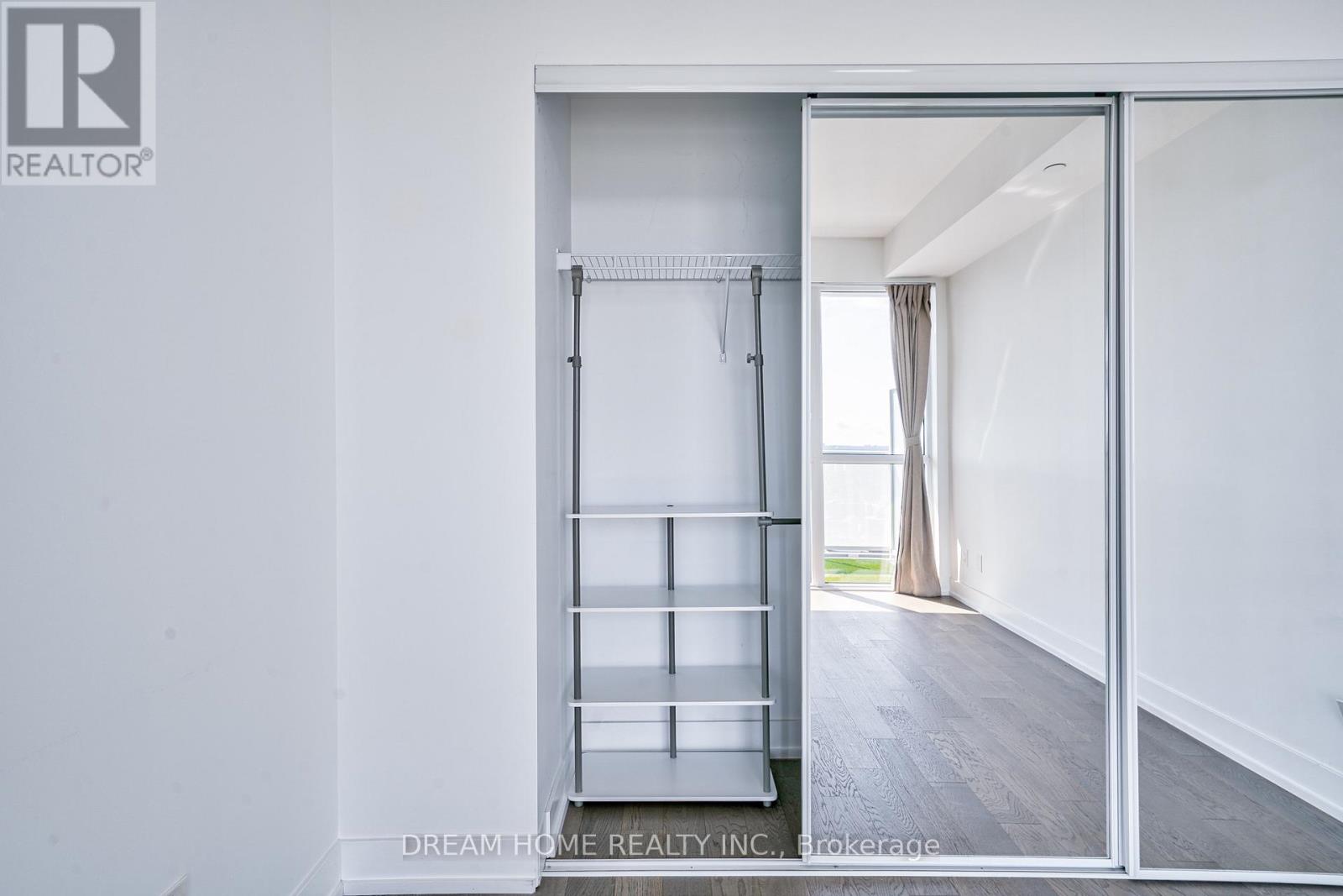 4509 - 7 Grenville Street, Toronto (Bay Street Corridor), Ontario  M4Y 0E9 - Photo 25 - C12911354