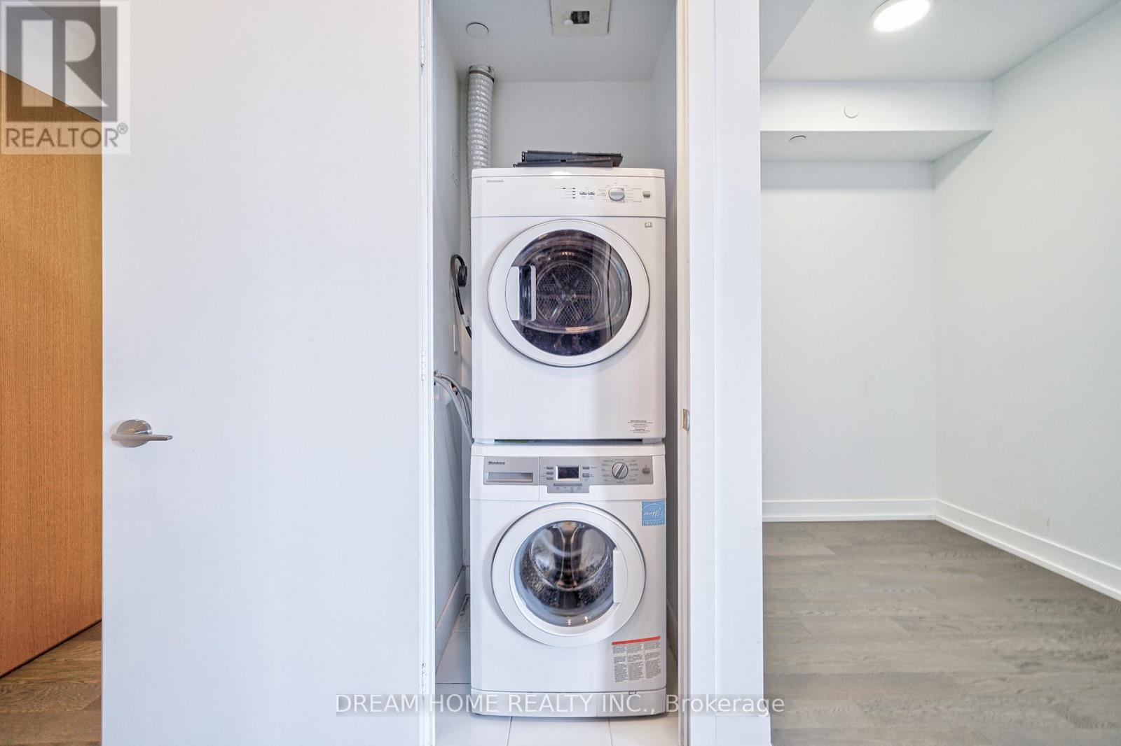 4509 - 7 Grenville Street, Toronto (Bay Street Corridor), Ontario  M4Y 0E9 - Photo 7 - C12911354