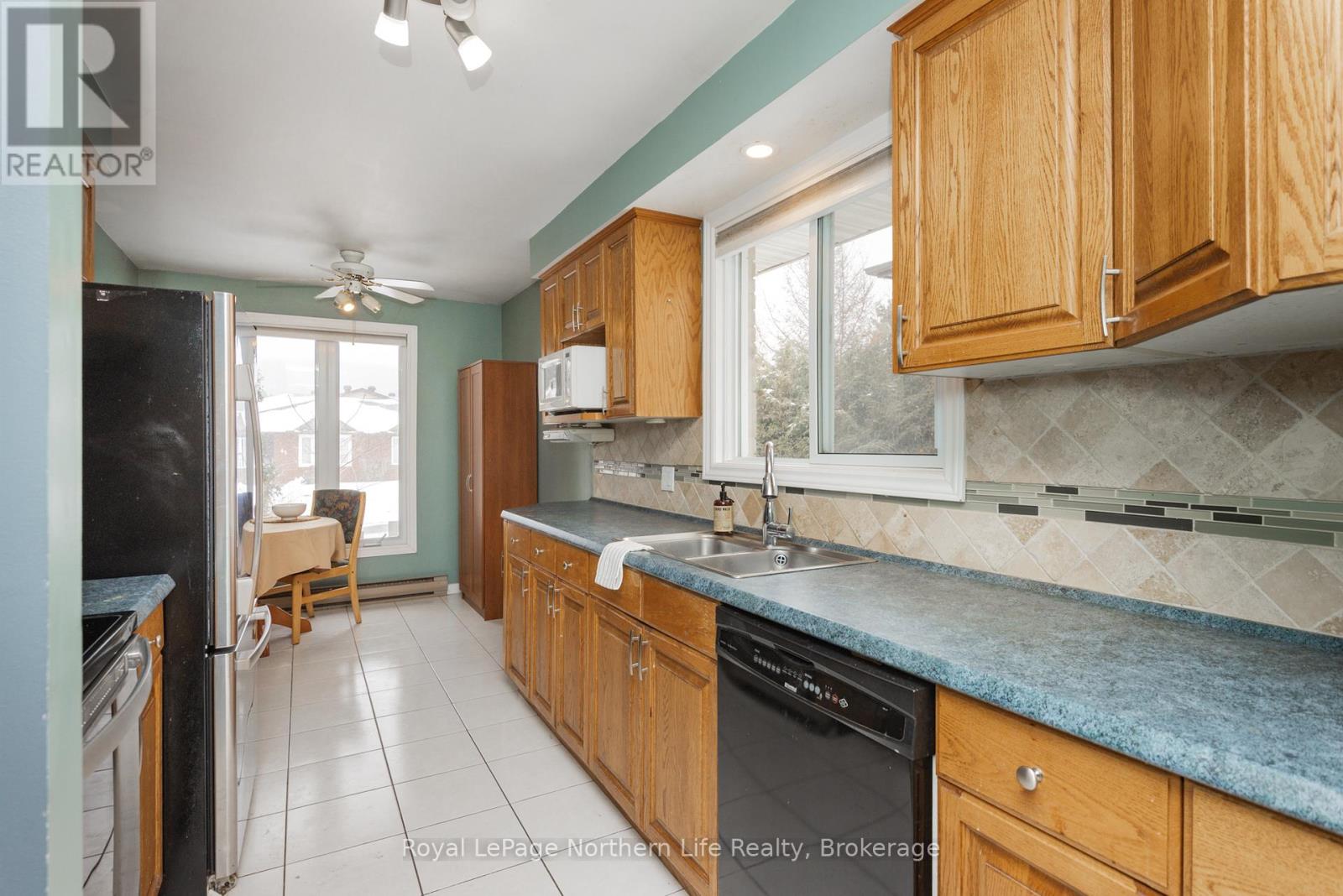 38 Oakdale Road, North Bay, Ontario  P1B 8Y8 - Photo 8 - X12911284