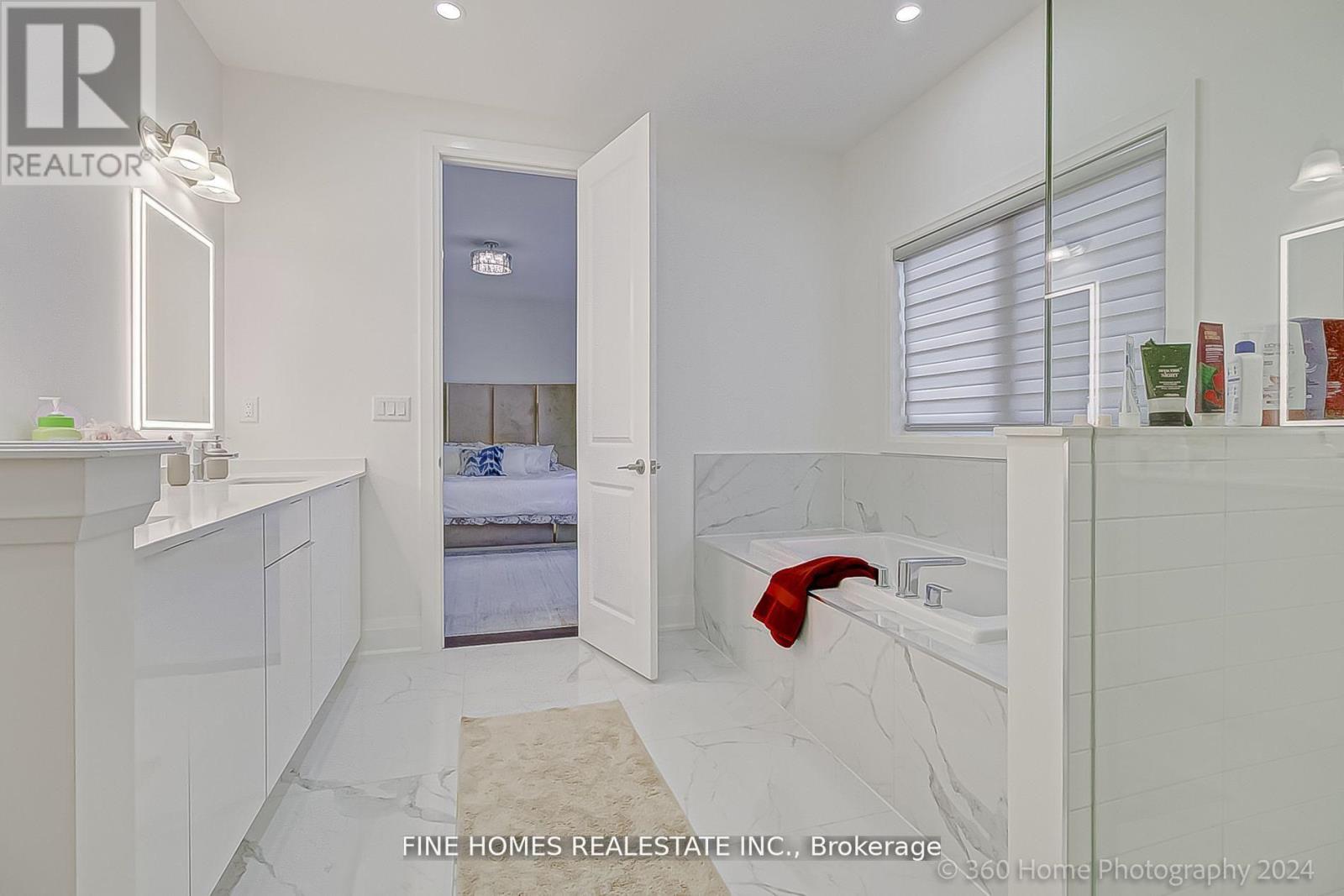 39 Tesla Crescent, East Gwillimbury (Holland Landing), Ontario  L9N 0T3 - Photo 20 - N12911236