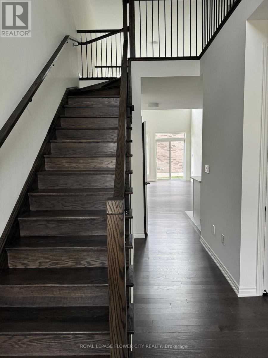 24 Mayapple Street, Adjala-Tosorontio (Colgan), Ontario  L0G 1W0 - Photo 7 - N12911272