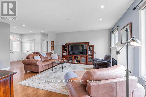 9 Apple Valley Lane, Adjala-Tosorontio, Ontario  L0M 1J0 - Photo 10 - N12911324