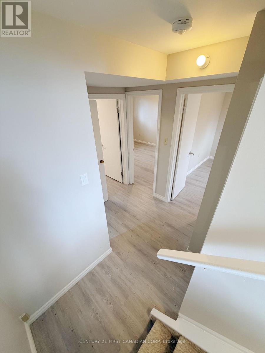 Lower Level - 711 Algoma Avenue, London North, Ontario  N5X 1W4 - Photo 5 - X12891276