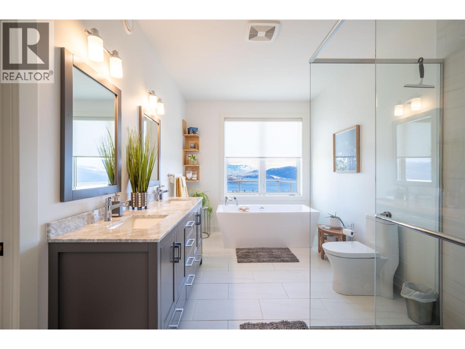 132 Crown Crescent, Vernon, British Columbia  V1H 2C3 - Photo 34 - 10372473