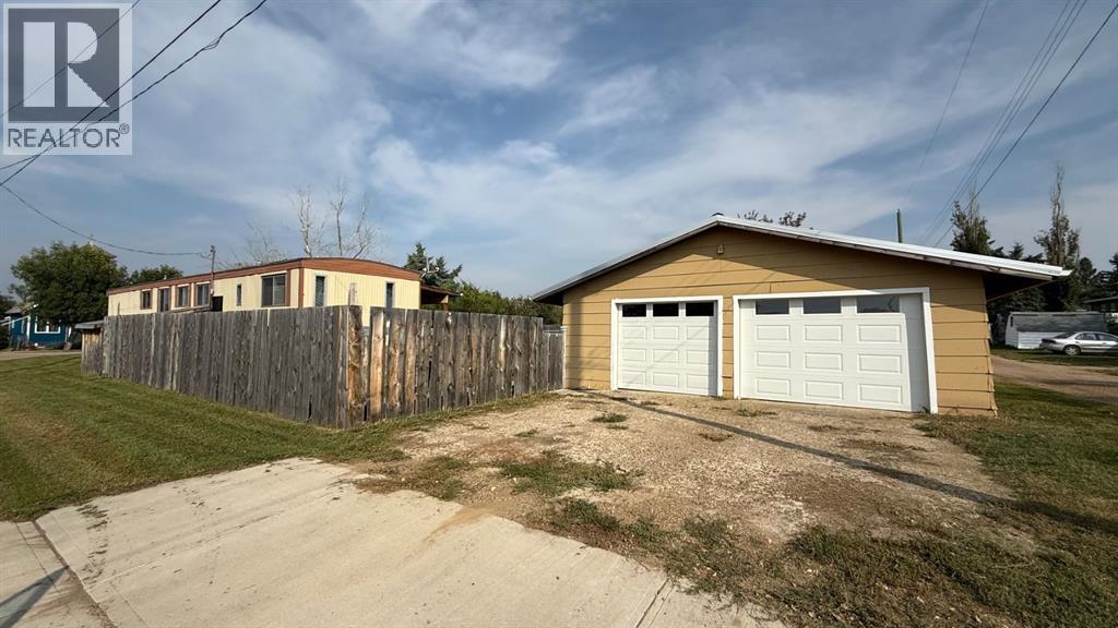 201 3 Avenue Se, Youngstown, Alberta  T0J 3P0 - Photo 28 - A2261865