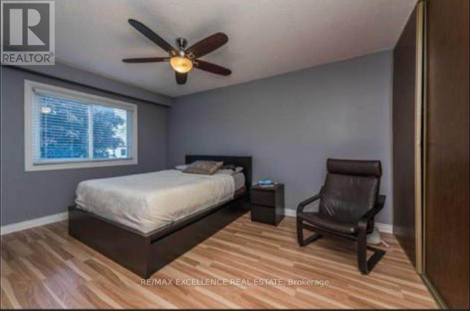 113 Weybridge Trail, Brampton, Ontario  L6V 3W1 - Photo 8 - W12911232