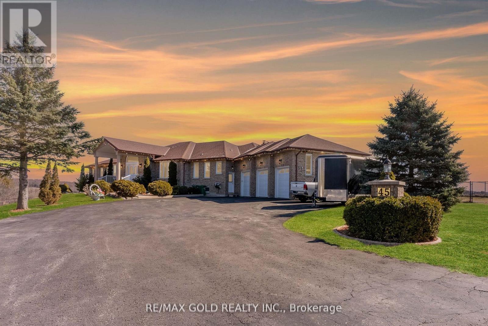 45 Humber Trail, Caledon, Ontario  L7E 0B2 - Photo 2 - W12911254