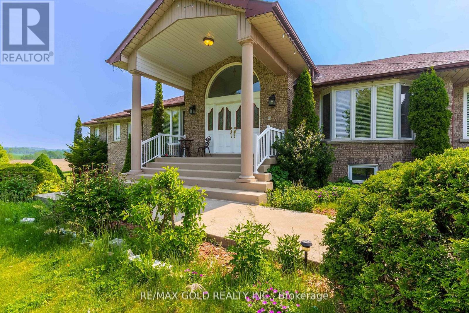 45 Humber Trail, Caledon, Ontario  L7E 0B2 - Photo 4 - W12911254