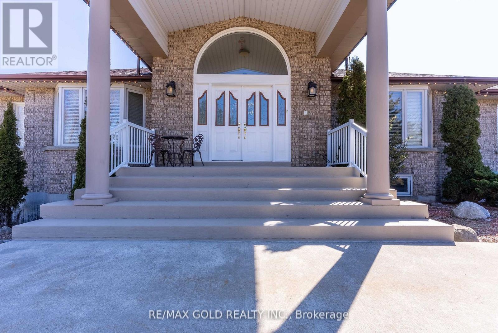 45 Humber Trail, Caledon, Ontario  L7E 0B2 - Photo 5 - W12911254