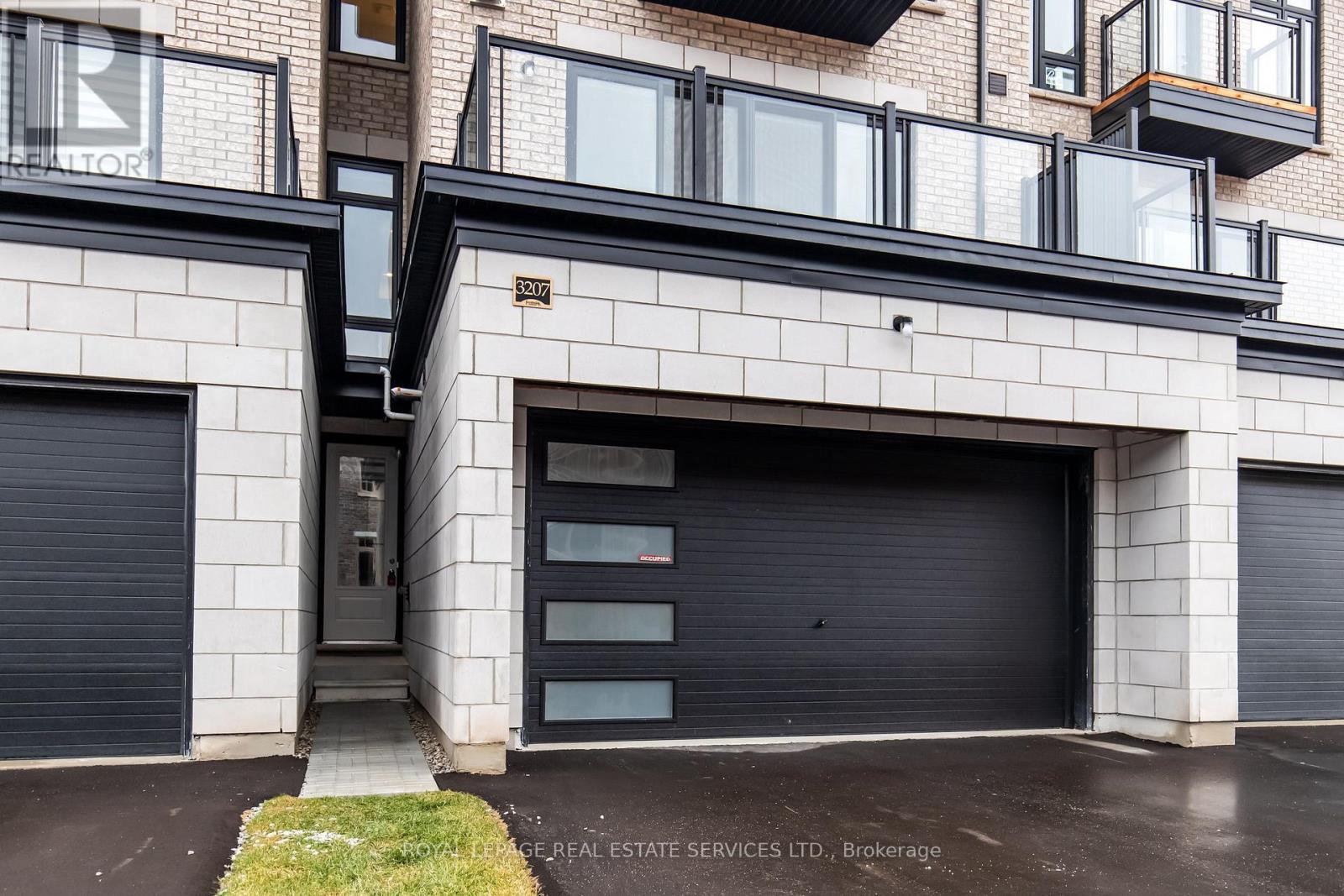 Unit 2 - 3207 Sixth Line, Oakville, Ontario  L6H 0V8 - Photo 3 - W12911258