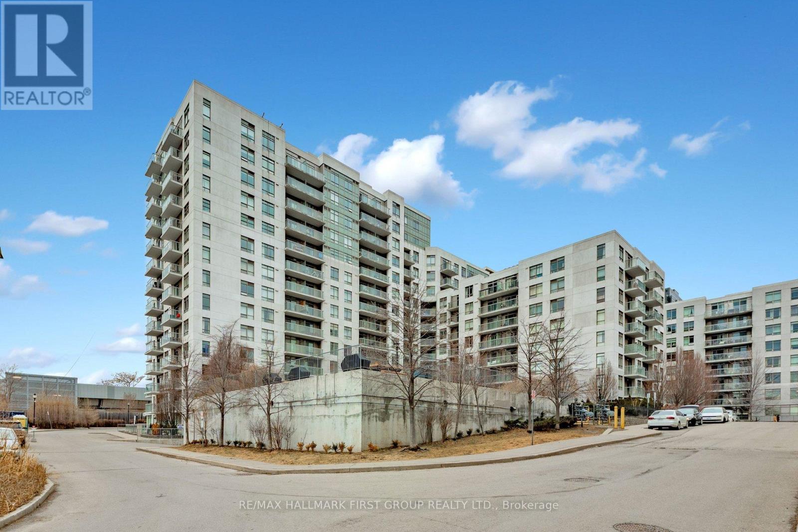 918 - 812 LANSDOWNE AVENUE, Toronto, Ontario