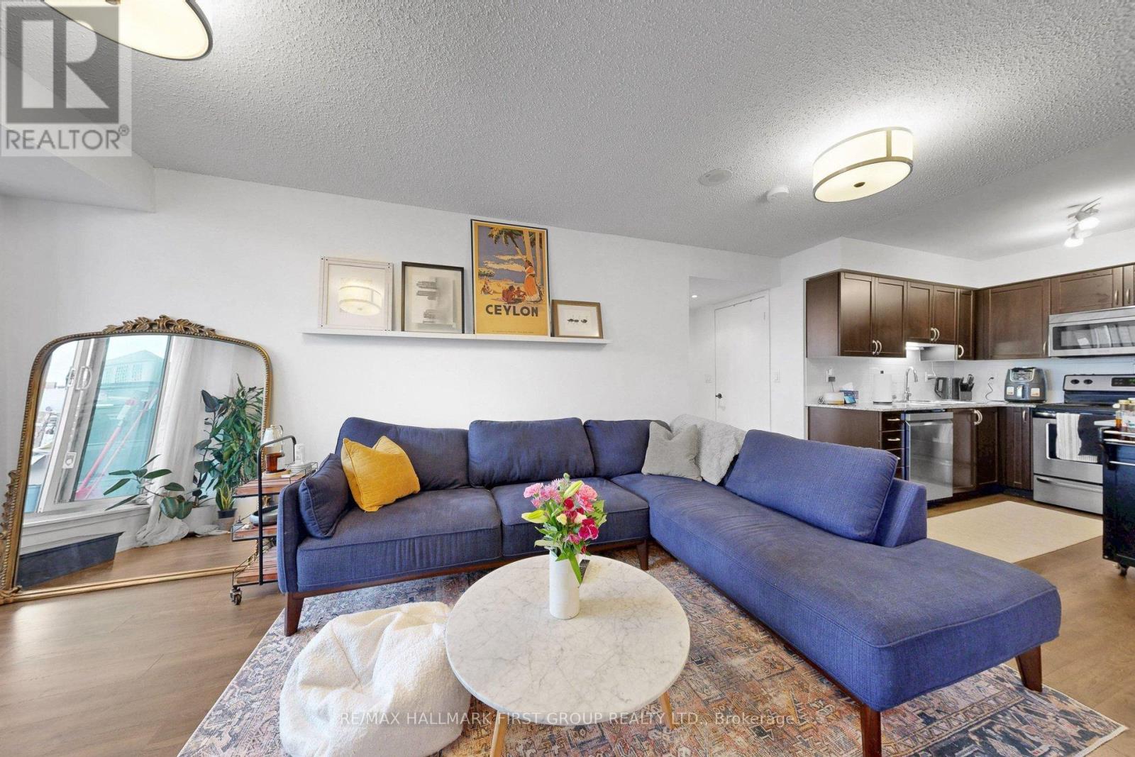 918 - 812 Lansdowne Avenue, Toronto (Dovercourt-Wallace Emerson-Junction), Ontario  M6H 4K3 - Photo 17 - W12911262