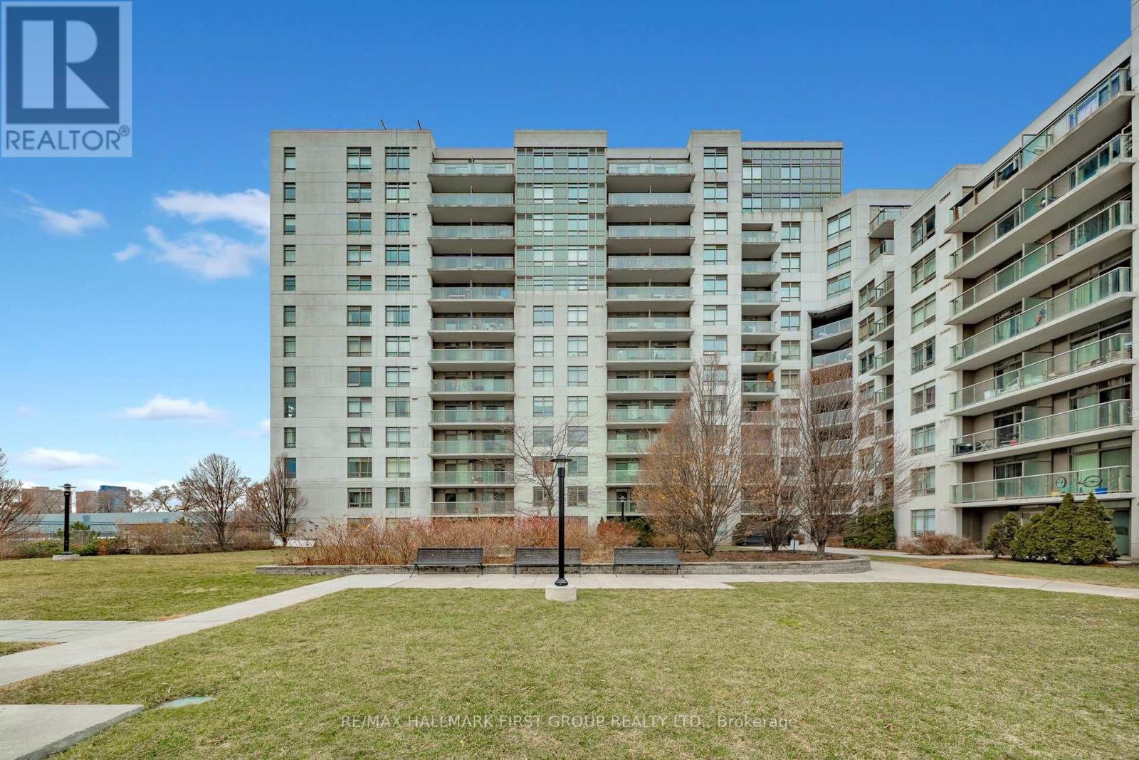 918 - 812 Lansdowne Avenue, Toronto (Dovercourt-Wallace Emerson-Junction), Ontario  M6H 4K3 - Photo 2 - W12911262