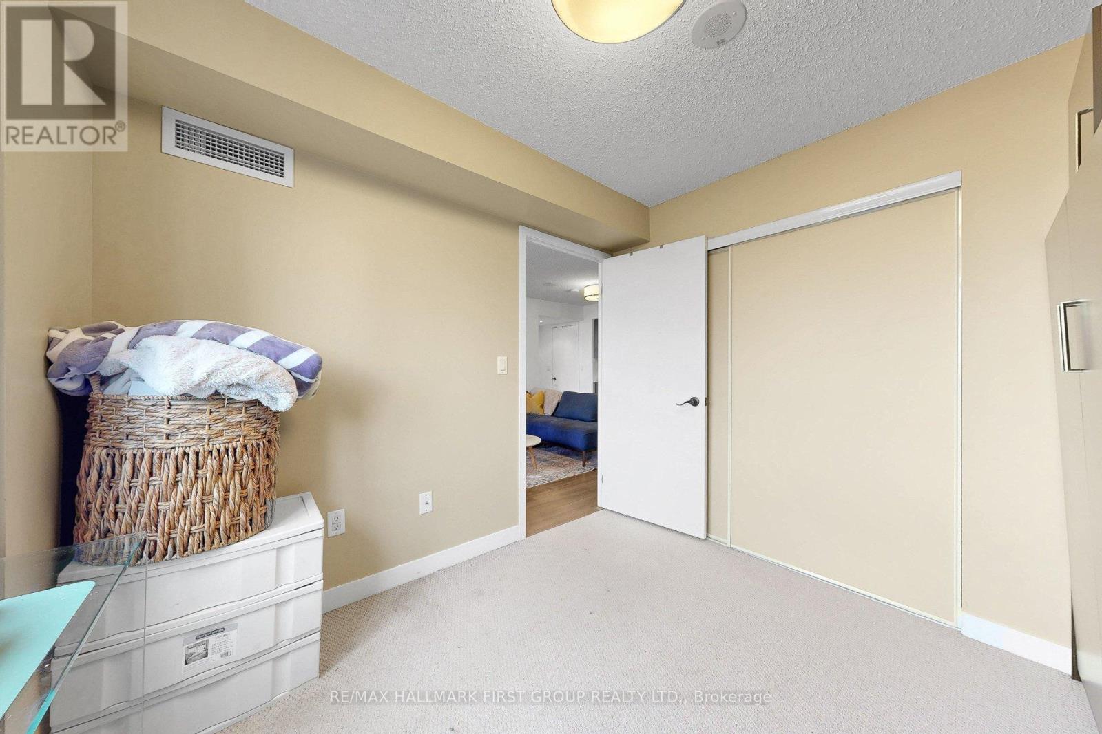 918 - 812 Lansdowne Avenue, Toronto (Dovercourt-Wallace Emerson-Junction), Ontario  M6H 4K3 - Photo 24 - W12911262