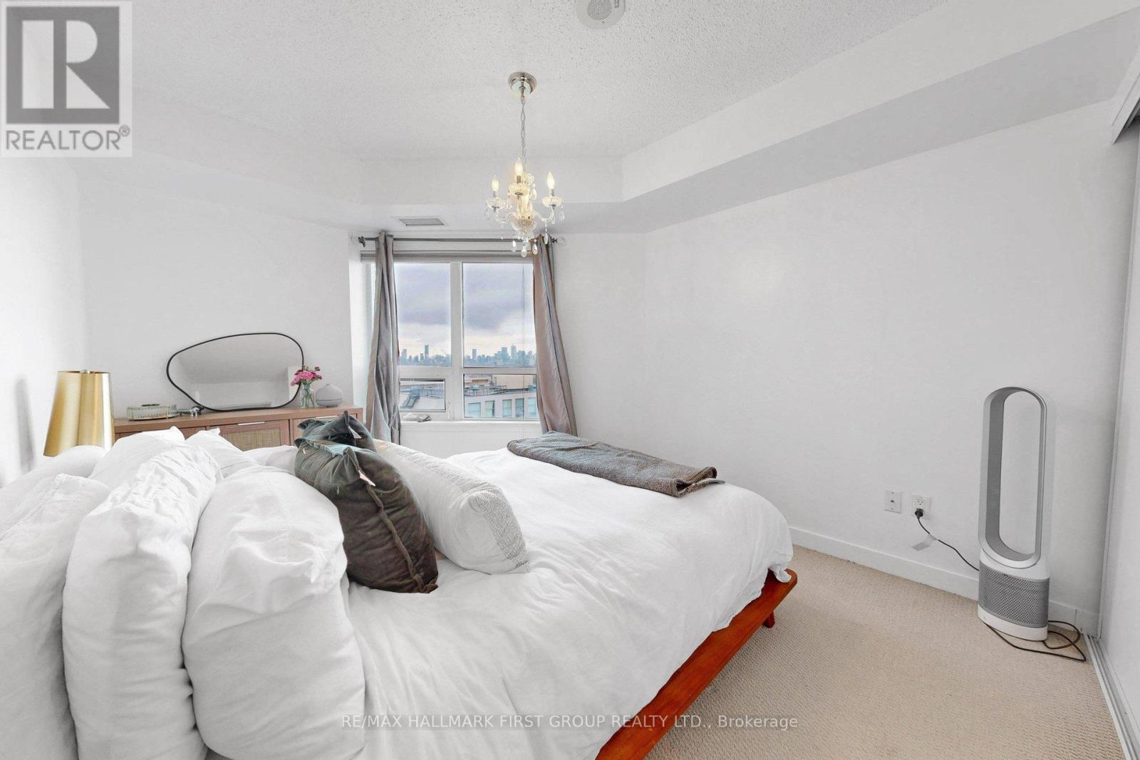 918 - 812 Lansdowne Avenue, Toronto (Dovercourt-Wallace Emerson-Junction), Ontario  M6H 4K3 - Photo 26 - W12911262