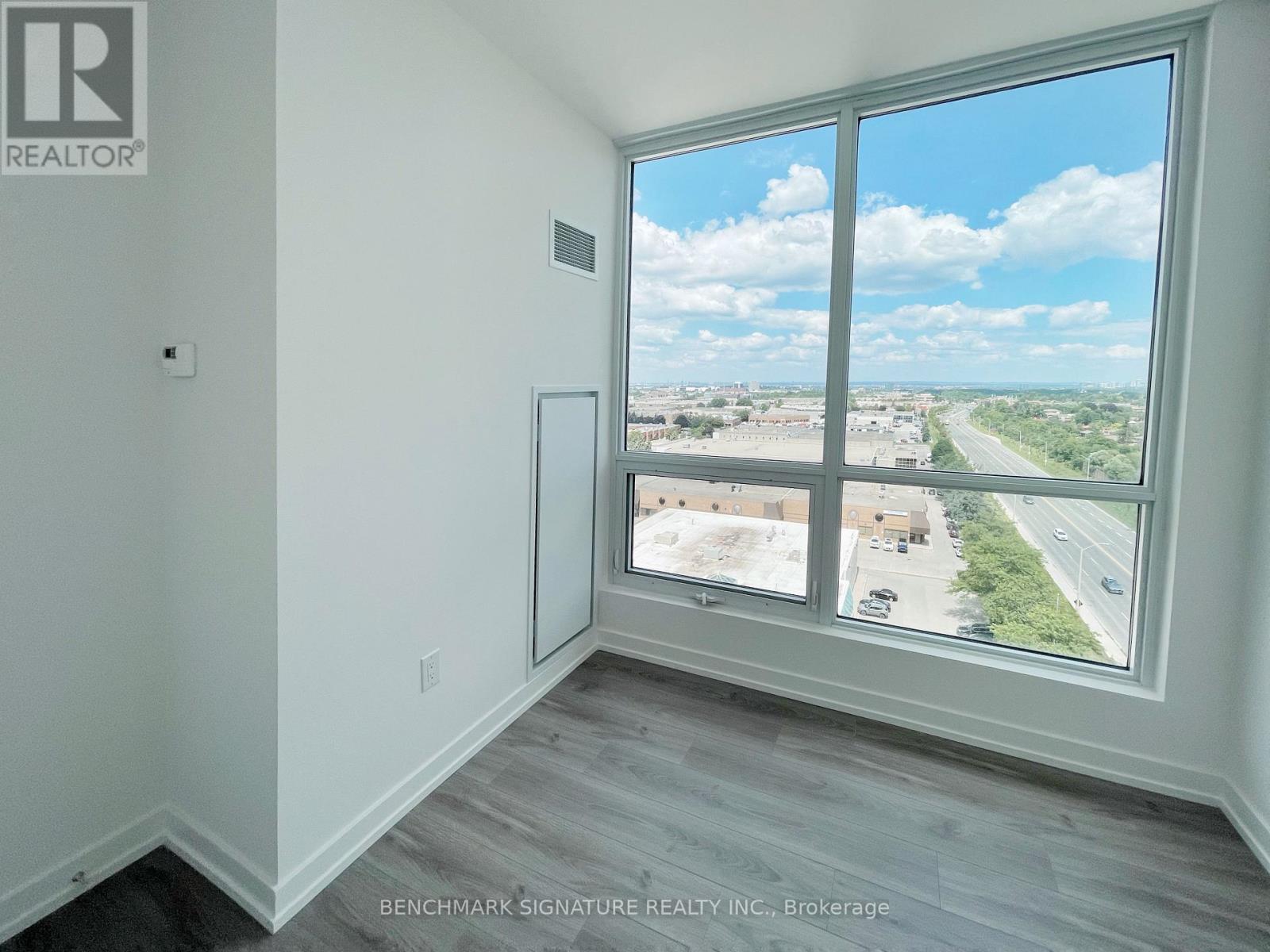 1204 - 10 De Boers Drive, Toronto (York University Heights), Ontario  M3J 0L6 - Photo 11 - W12911286
