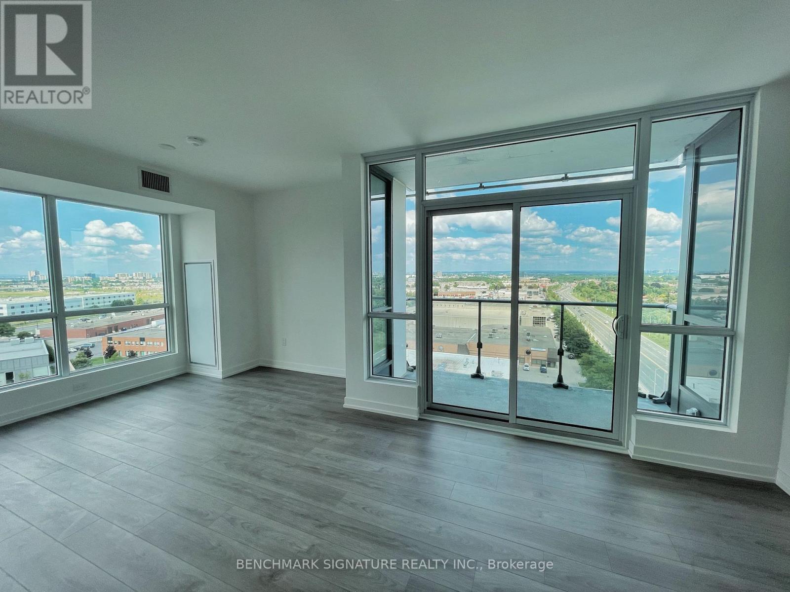 1204 - 10 De Boers Drive, Toronto (York University Heights), Ontario  M3J 0L6 - Photo 3 - W12911286