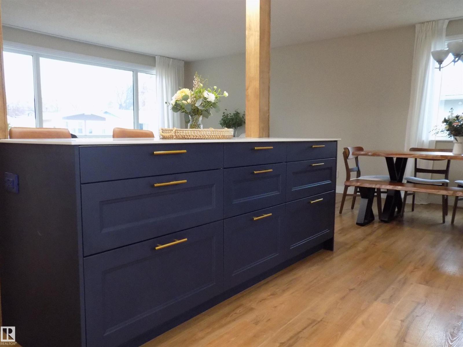 5308 52 Avenue, Wetaskiwin, Alberta T9A 0X7 - Photo 2 - E4478530