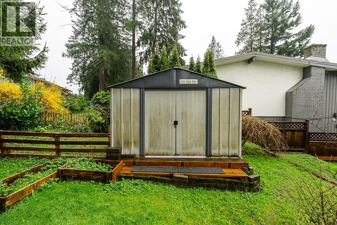 635 Midvale Street, Coquitlam, British Columbia  V3J 6M1 - Photo 13 - R3102167