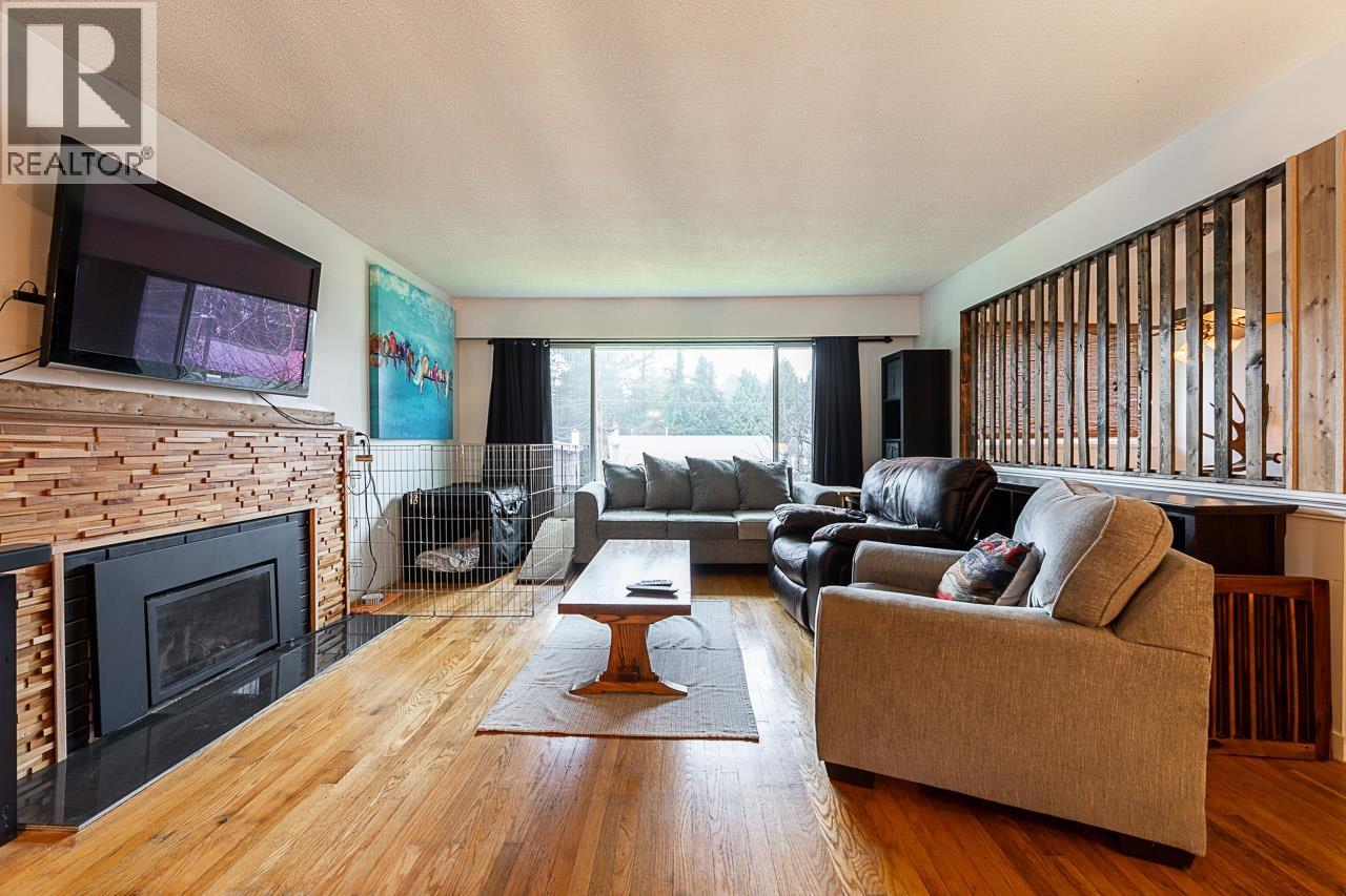 635 Midvale Street, Coquitlam, British Columbia  V3J 6M1 - Photo 10 - R3102167