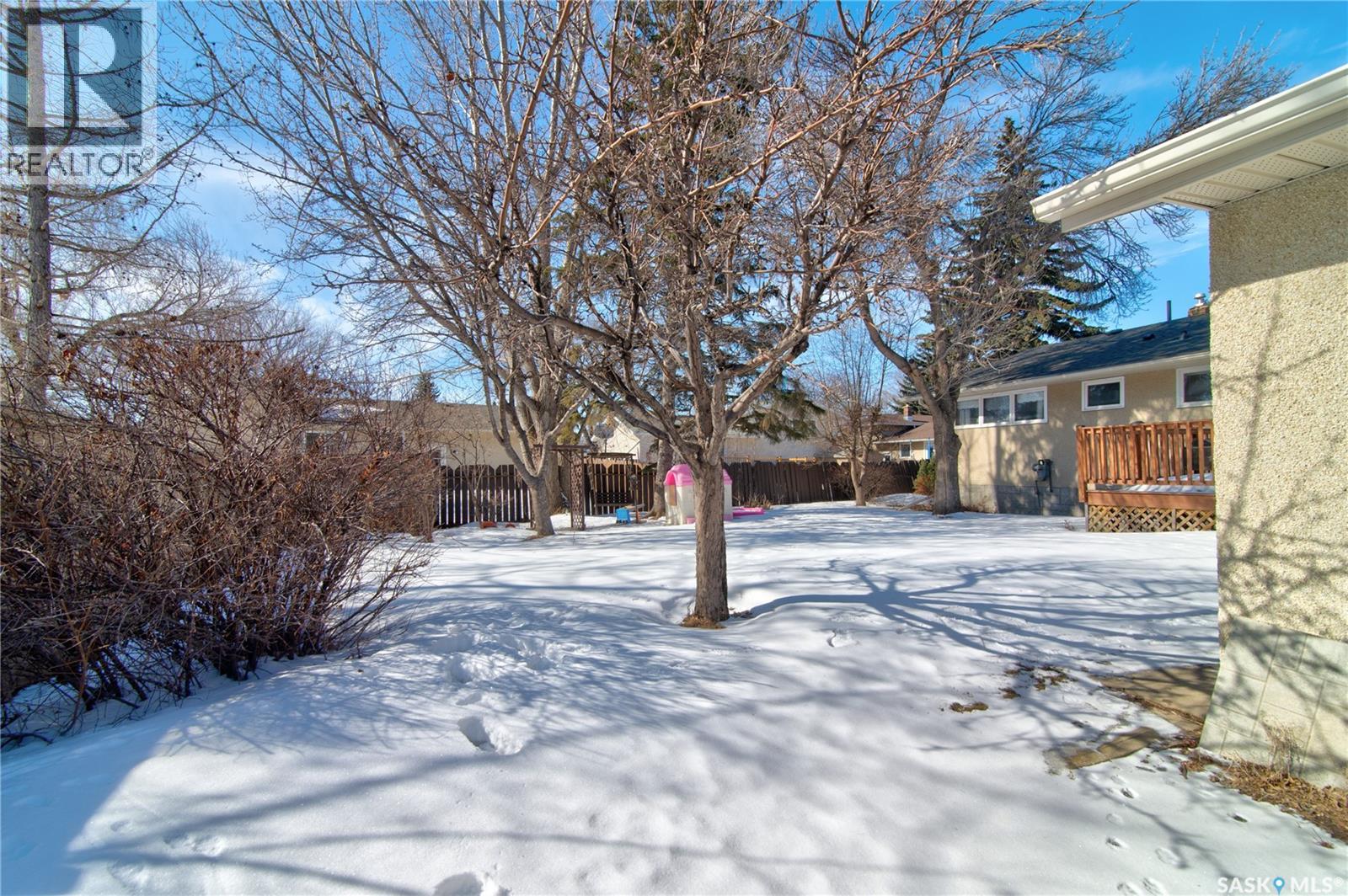 31 Crossley Bay, Regina, Saskatchewan  S4R 7C2 - Photo 41 - SK031087