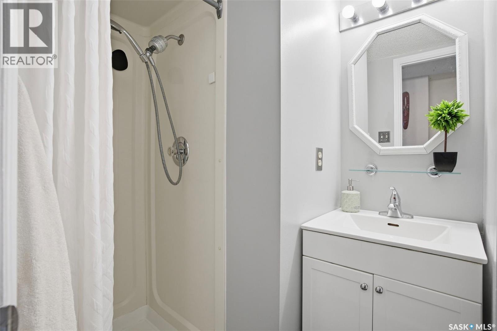 438 Cowley Place, Saskatoon, Saskatchewan  S7N 3X3 - Photo 22 - SK031079