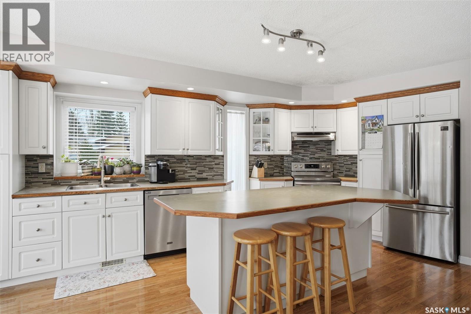 438 Cowley Place, Saskatoon, Saskatchewan  S7N 3X3 - Photo 7 - SK031079