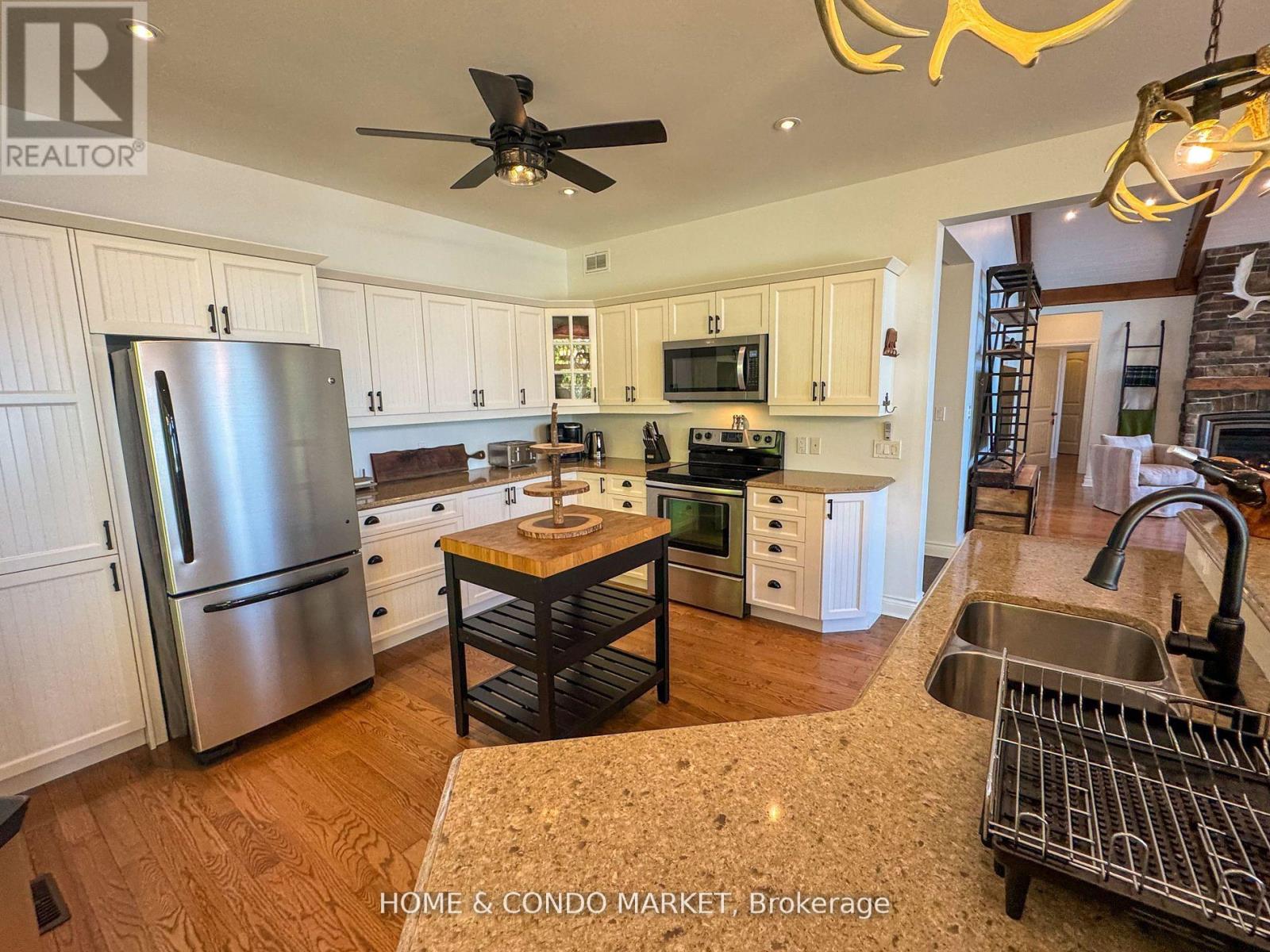 14 Charles Avenue, Mckellar, Ontario  P2A 0B4 - Photo 11 - X12911270