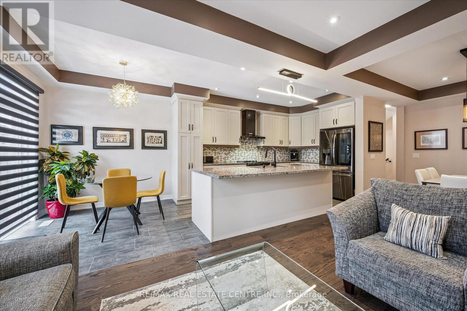 42 Stonehill Avenue, Kitchener, Ontario  N2R 0N8 - Photo 12 - X12911288