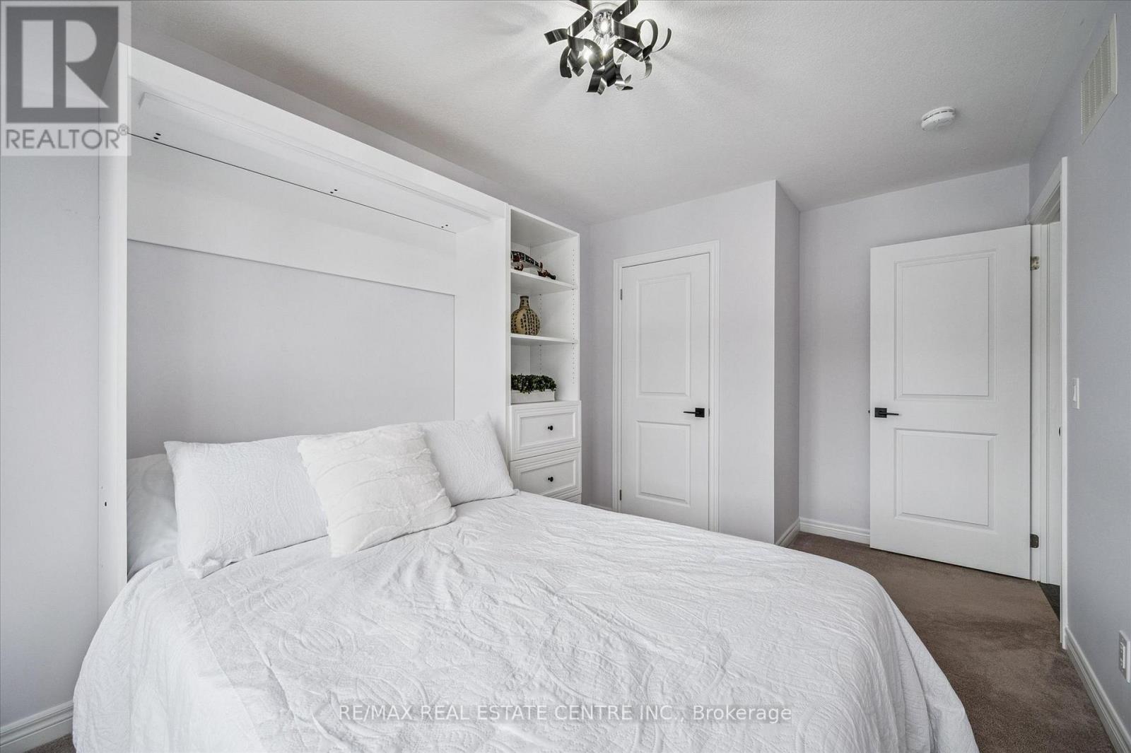 42 Stonehill Avenue, Kitchener, Ontario  N2R 0N8 - Photo 27 - X12911288