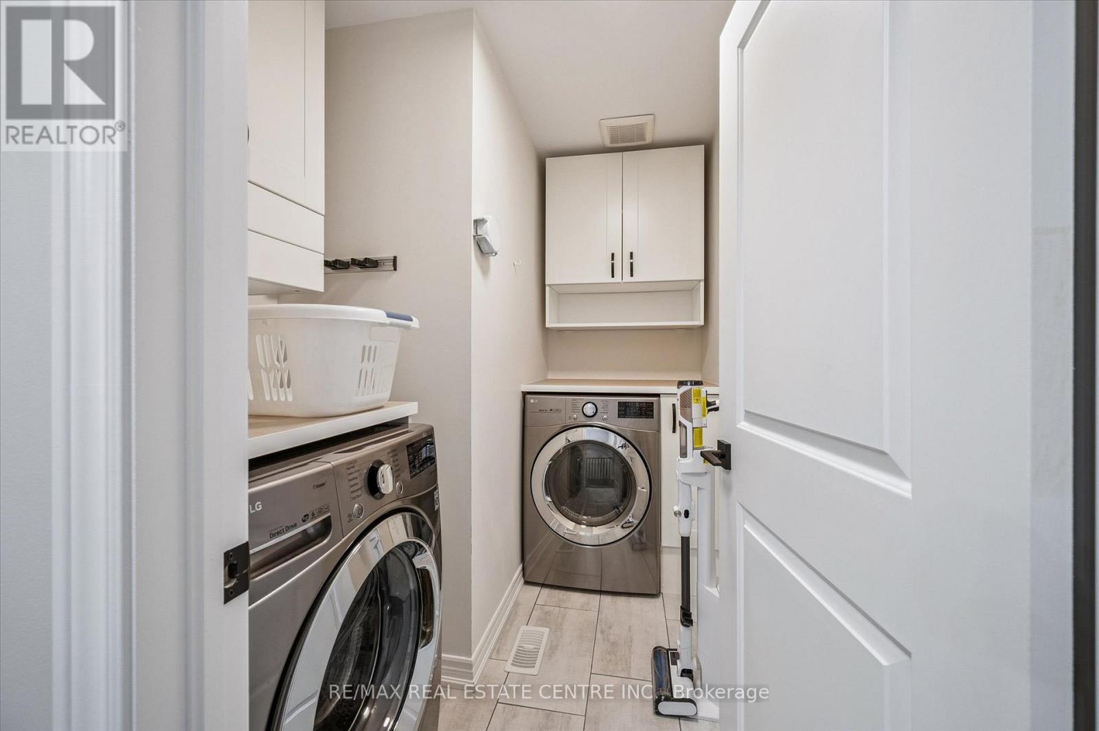 42 Stonehill Avenue, Kitchener, Ontario  N2R 0N8 - Photo 30 - X12911288