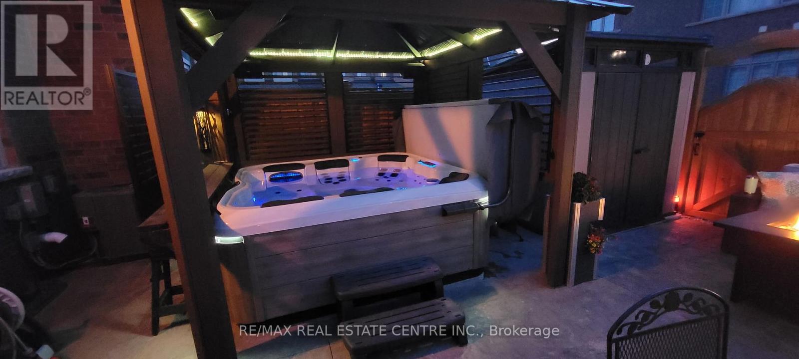 42 Stonehill Avenue, Kitchener, Ontario  N2R 0N8 - Photo 36 - X12911288