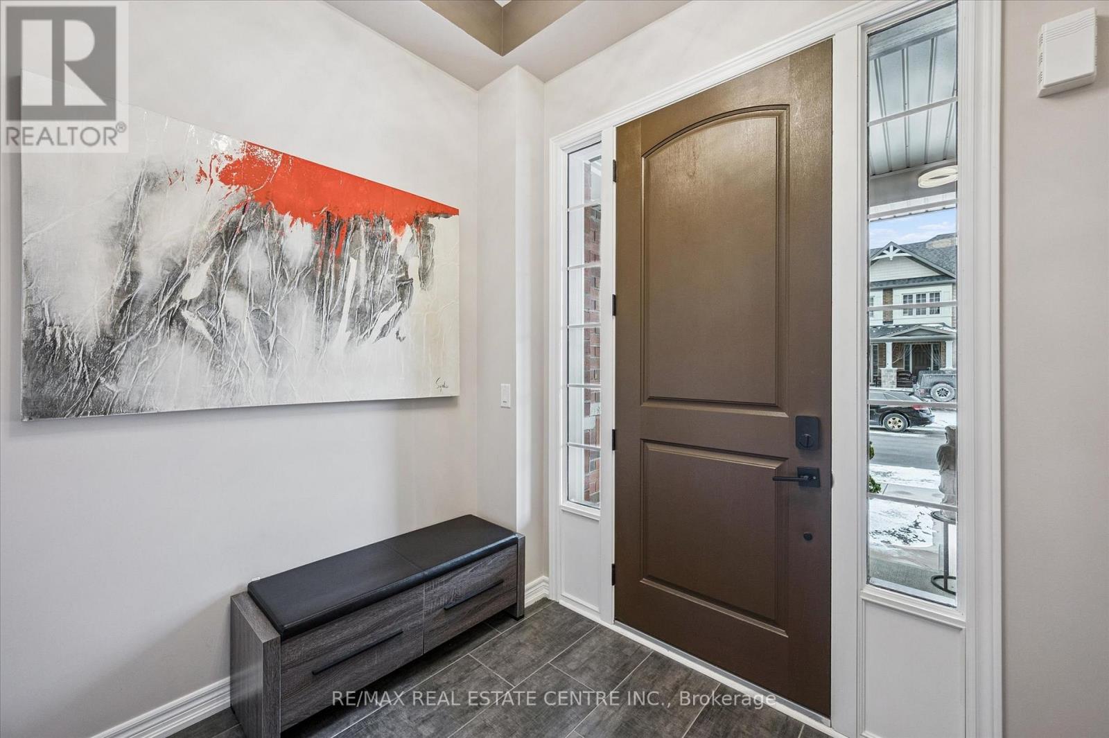 42 Stonehill Avenue, Kitchener, Ontario  N2R 0N8 - Photo 5 - X12911288