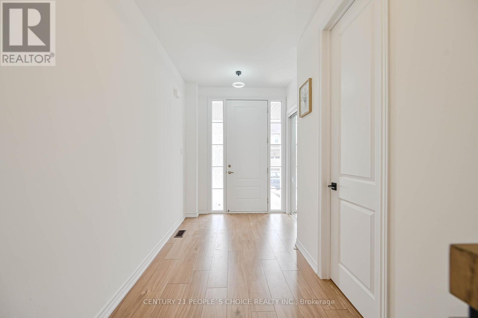 107 Molozzi Street, Erin, Ontario  N0B 1T0 - Photo 4 - X12911332