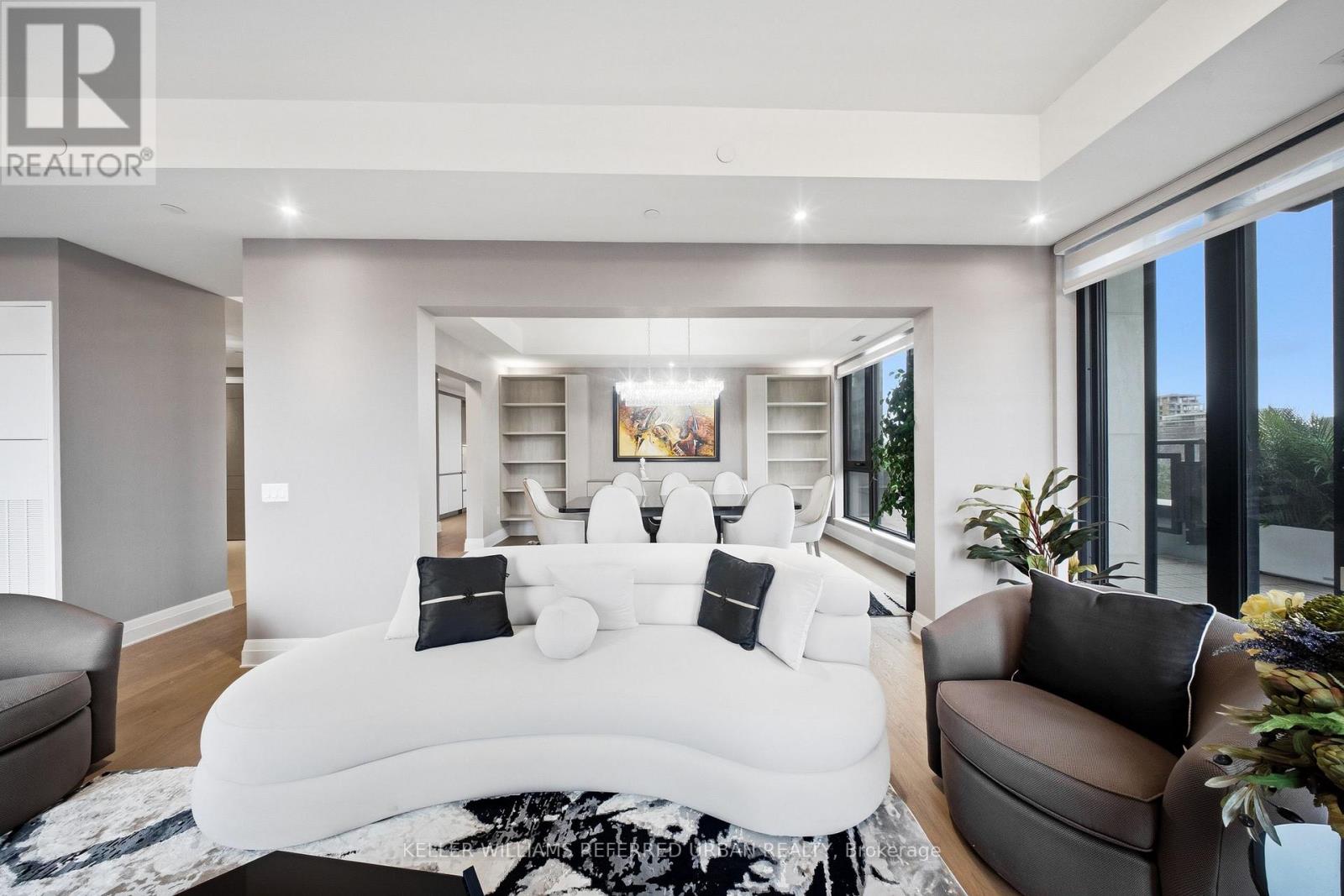 607 - 2 Forest Hill Road, Toronto, Ontario  M4V 0B7 - Photo 3 - C12745404