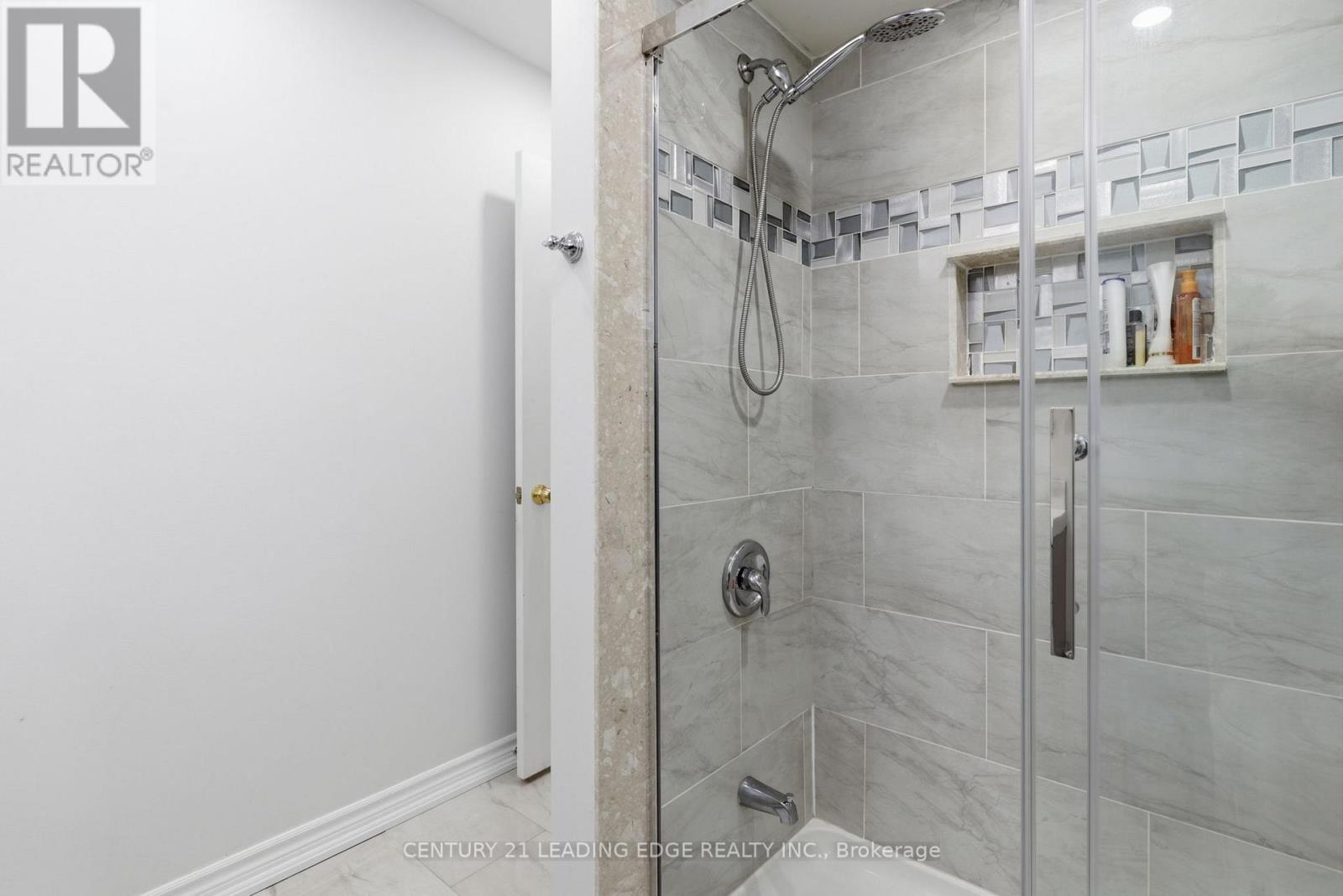 101 Monarchy Street, Barrie, Ontario  L4M 0E1 - Photo 24 - S12908434