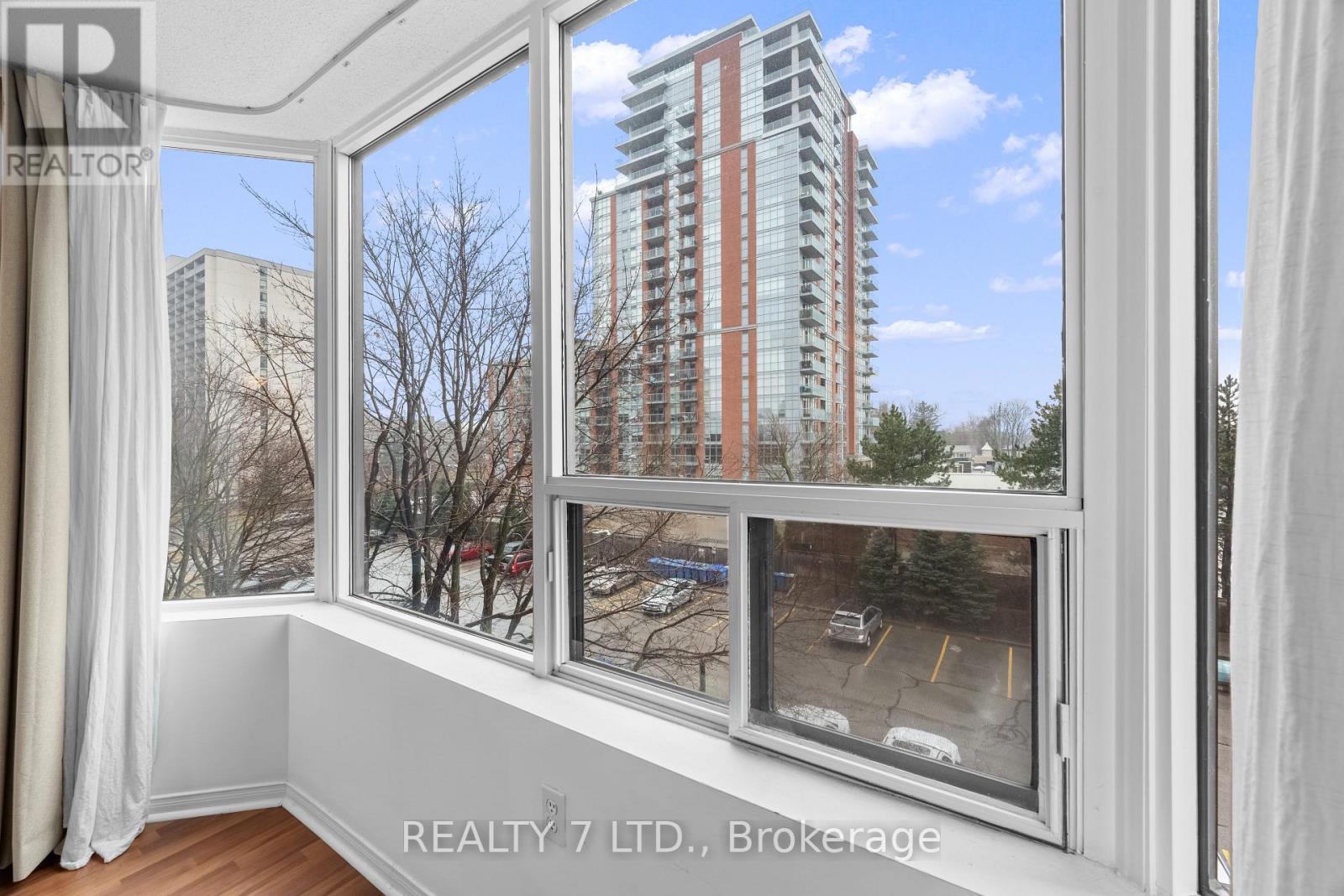 412 - 1270 Maple Crossing Boulevard, Burlington, Ontario  L7S 2J9 - Photo 15 - W12909004